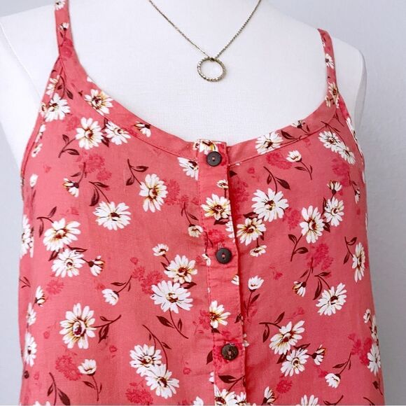 Floral Button Front Crop Top - Picture 2 of 5